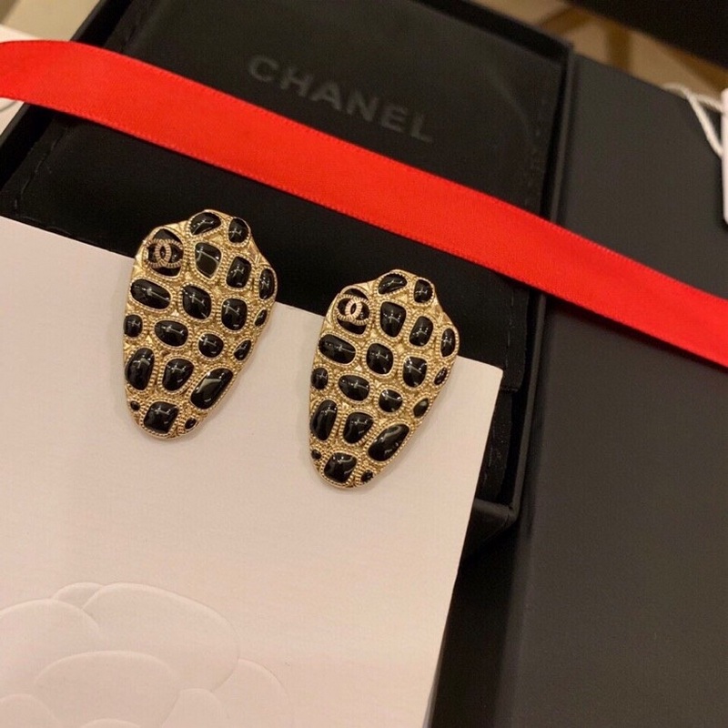 Chanel Earrings 360